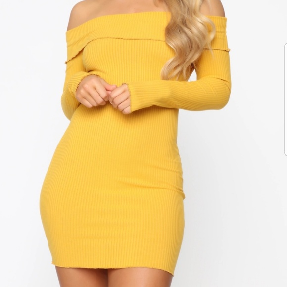 NWOT Off shoulder long sleeves mini dress - Picture 3 of 3